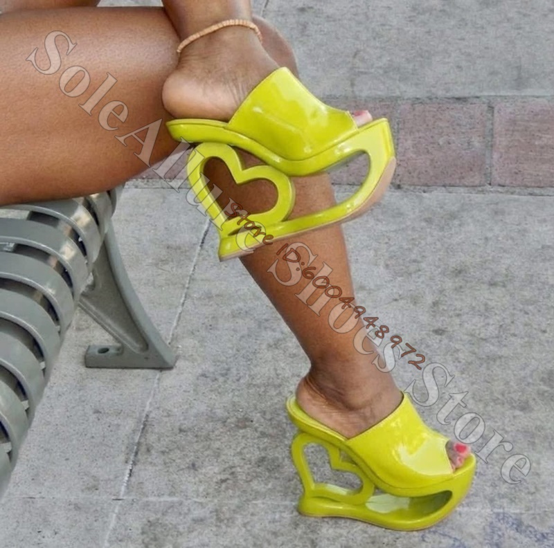 Patent Leather Heart Hollow Sc - огляд і ціна Casual Sandal Leather